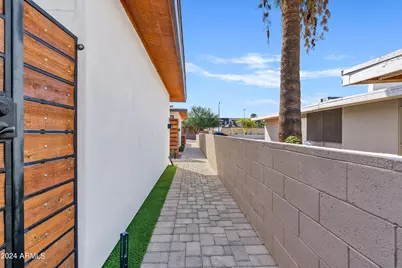 4034 E Moreland Street, Phoenix, AZ 85008 - Photo 4