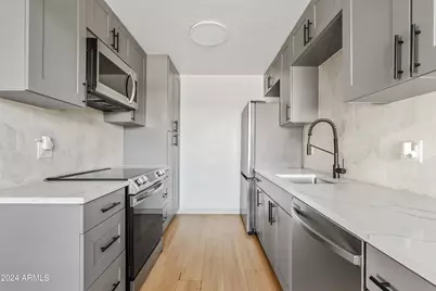 4034 E Moreland Street, Phoenix, AZ 85008 - Photo 12