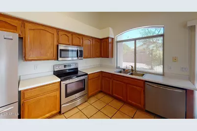 483 W Encinas Street, Gilbert, AZ 85233 - Photo 2