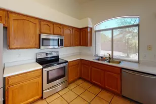 483 W Encinas St, Gilbert, AZ 85233 - Photo 2