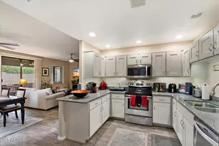 15252 N 100th St, Scottsdale, AZ 85260 - Photo 8