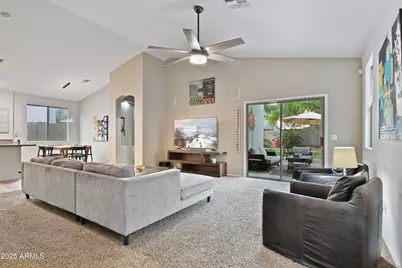 17160 W Young Street, Surprise, AZ 85388 - Photo 4