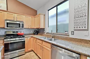 17160 W Young St, Surprise, AZ 85388 - Photo 8