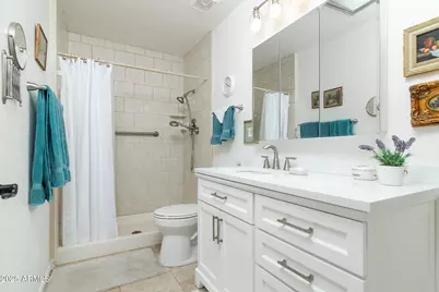 7714 E Rancho Vista Drive, Scottsdale, AZ 85251 - Photo 14