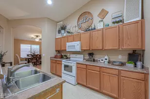 36421 W Velazquez Dr, Maricopa, AZ 85138 - Photo 10