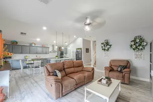 46092 W Dirk St, Maricopa, AZ 85139 - Photo 18