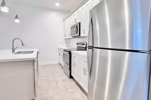 3000 N 37th St, Phoenix, AZ 85018 - Photo 4