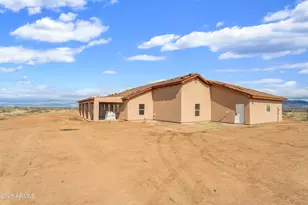 9413 S Caballero Loop, Hereford, AZ 85615 - Photo 6