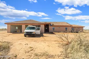 9413 S Caballero Loop, Hereford, AZ 85615 - Photo 2