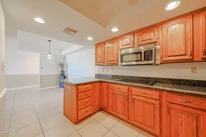 17404 N 99th Avenue #306, Sun City, AZ 85373 - Photo 2