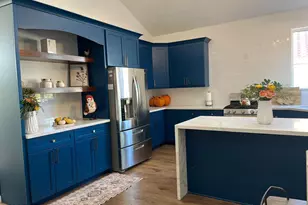 6815 S 33rd Ave, Phoenix, AZ 85041 - Photo 2