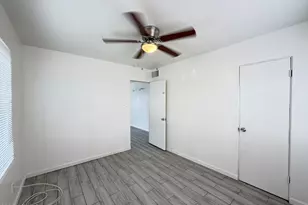 7210 N 55th Dr, Glendale, AZ 85301 - Photo 10