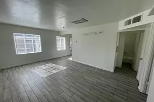 7210 N 55th Dr, Glendale, AZ 85301 - Photo 8