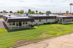 10416 W Prairie Hills Cir, Sun City, AZ 85351 - Photo 28