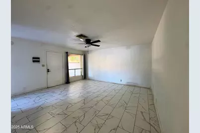 8161 N 107th Avenue #109, Peoria, AZ 85345 - Photo 4
