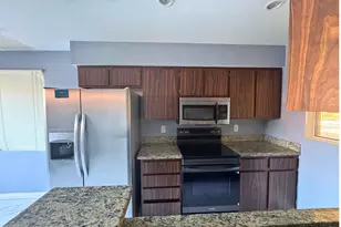 8161 N 107th Ave, Peoria, AZ 85345 - Photo 12