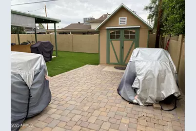 8742 E Berridge Lane, Scottsdale, AZ 85250 - Photo 6