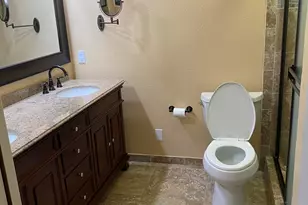 8742 E Berridge Ln, Scottsdale, AZ 85250 - Photo 20