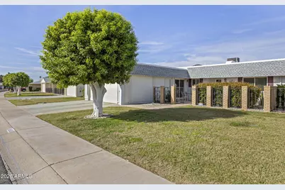 10509 W Roundelay Circle, Sun City, AZ 85351 - Photo 2