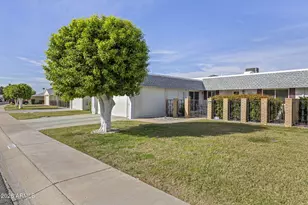 10509 W Roundelay Cir, Sun City, AZ 85351 - Photo 2