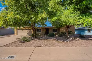 3932 E Shaw Butte Dr, Phoenix, AZ 85028 - Photo 1