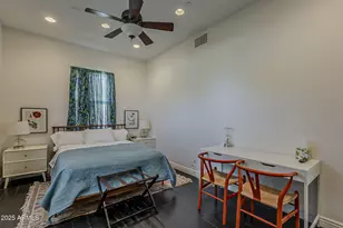 225 W Orchid Ln, Phoenix, AZ 85021 - Photo 38