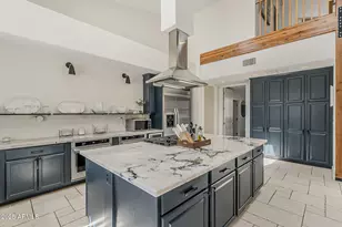 225 W Orchid Ln, Phoenix, AZ 85021 - Photo 14