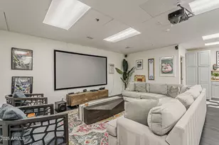 225 W Orchid Ln, Phoenix, AZ 85021 - Photo 54