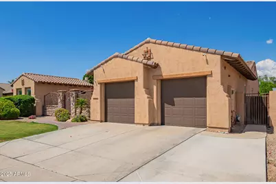 14372 W Cypress Street, Goodyear, AZ 85395 - Photo 6