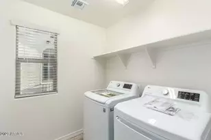 5750 W Raymond St, Phoenix, AZ 85043 - Photo 2