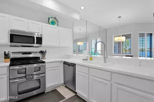 8270 N Hayden Rd, Scottsdale, AZ 85258 - Photo 6