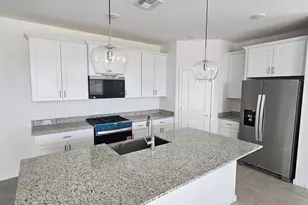 30509 W Oleander Way, Buckeye, AZ 85396 - Photo 4