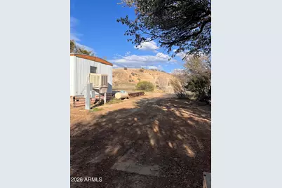 18100 S Double Tree Road #213, Peeples Valley, AZ 86332 - Photo 4