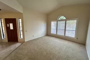 3809 E Desert Flower Ln, Phoenix, AZ 85044 - Photo 6