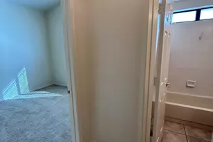 3809 E Desert Flower Ln, Phoenix, AZ 85044 - Photo 16