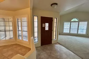 3809 E Desert Flower Ln, Phoenix, AZ 85044 - Photo 4