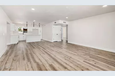 2349 W Concho Avenue, Mesa, AZ 85202 - Photo 4