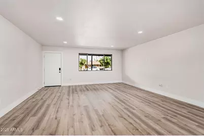 2349 W Concho Avenue, Mesa, AZ 85202 - Photo 6