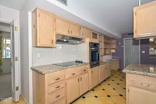 9916 W Hope Circle, Sun City, AZ 85351 - Photo 14