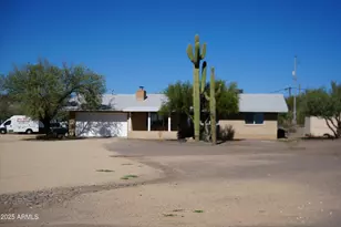49821 N 27th Ave, New River, AZ 85087 - Photo 2
