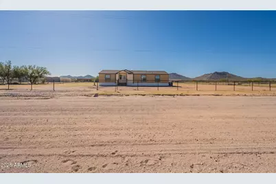 56783 W Papago Road, Maricopa, AZ 85139 - Photo 4