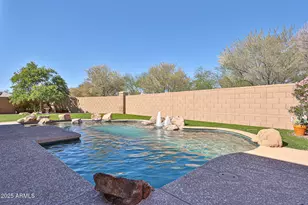 16534 W Calle Lejos St, Surprise, AZ 85387 - Photo 2