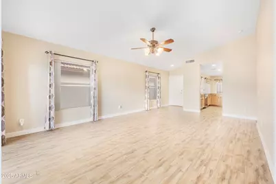 16154 W Cottonwood Street, Surprise, AZ 85374 - Photo 4