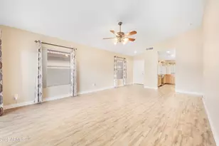 16154 W Cottonwood St, Surprise, AZ 85374 - Photo 4