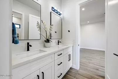 31503 N 170th Drive, Surprise, AZ 85387 - Photo 18