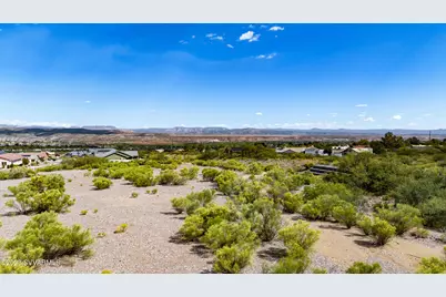 661 Skyline Boulevard #44, Clarkdale, AZ 86324 - Photo 2