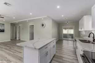 2215 N 21st St, Phoenix, AZ 85006 - Photo 6