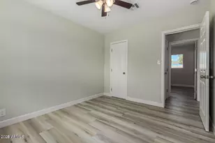 2215 N 21st St, Phoenix, AZ 85006 - Photo 12