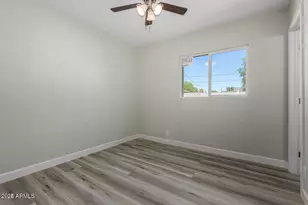 2215 N 21st St, Phoenix, AZ 85006 - Photo 10