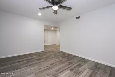 3119 W Cochise Drive #109, Phoenix, AZ 85051 - Photo 12